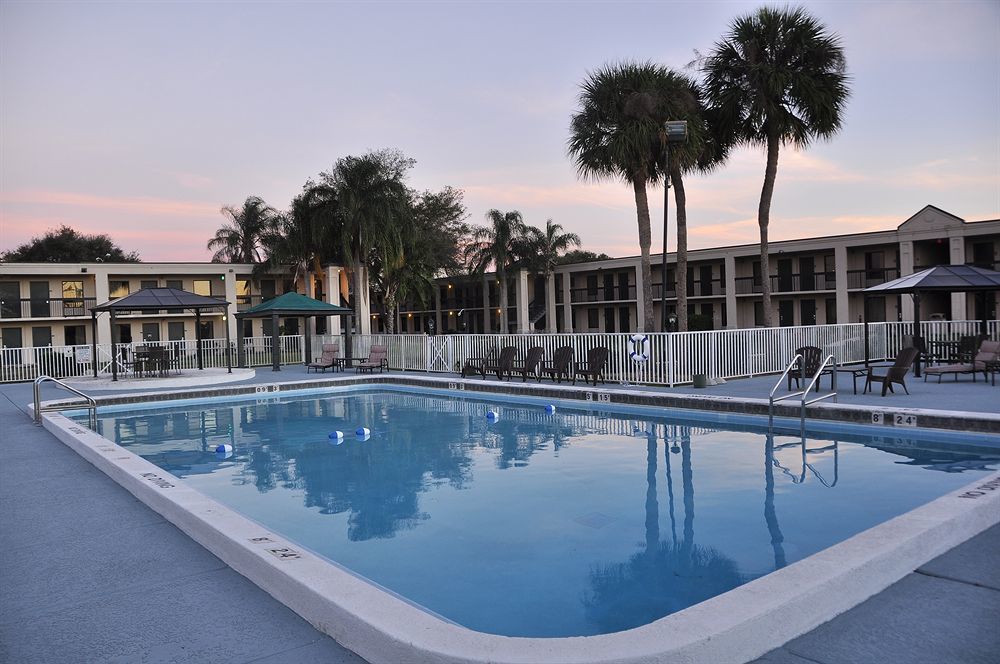 Winter Haven Gardens Inn Exterior photo