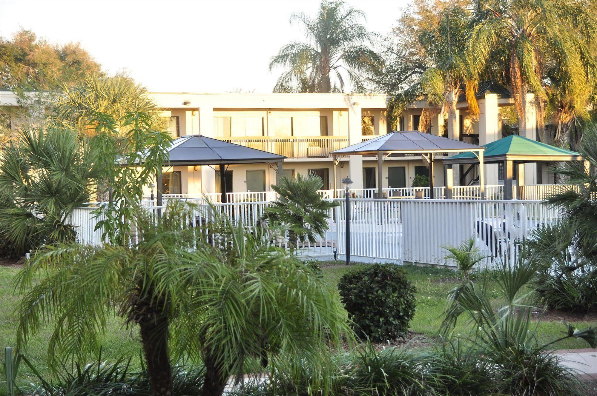 Winter Haven Gardens Inn Exterior photo